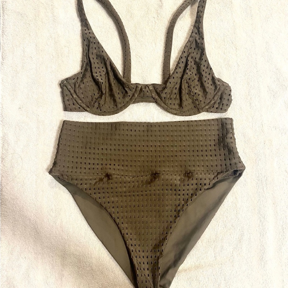 Acacia Swimwear Geneva top and Echo bottoms. Color is Opihi.